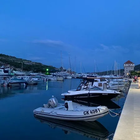 Marko Villa Marina